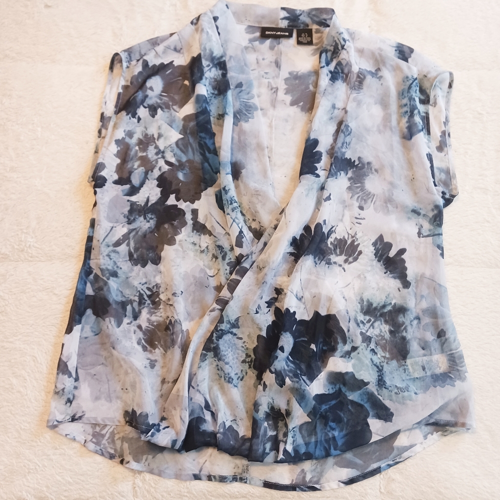 Sheer split top